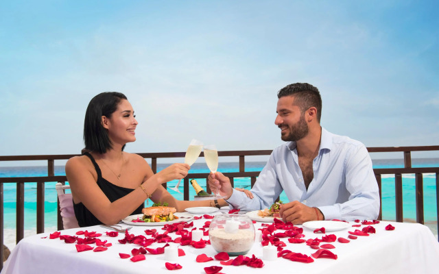 Seadust Cancún All Inclusive Family Resort