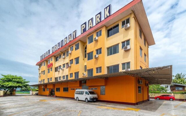 OYO 89864 Hotel Holiday Park