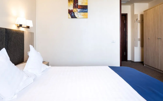 Hotel Bueno
