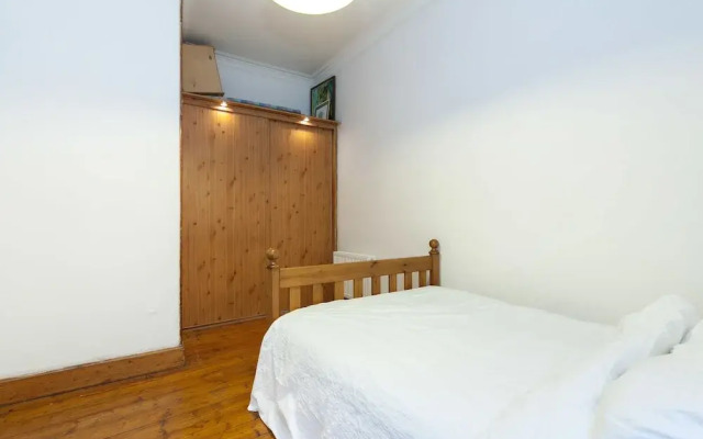 Edina Suites