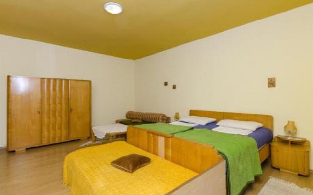 Apartments Fran iška