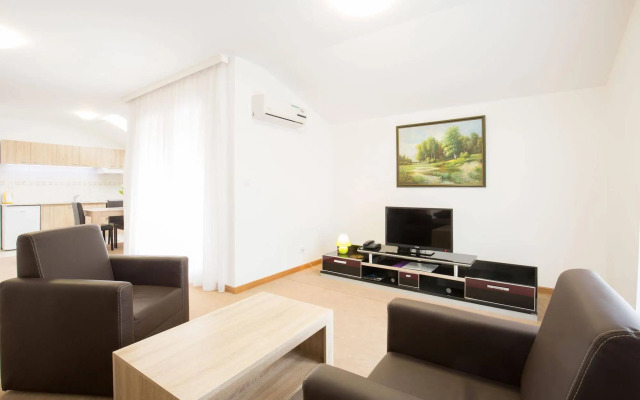 Lala Luxury Suites
