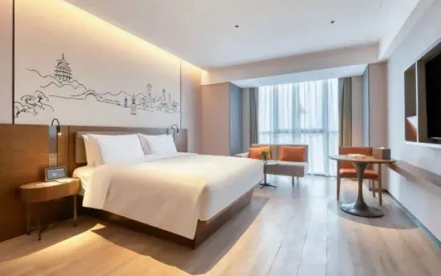 Linzhou Red Home Business Hotel