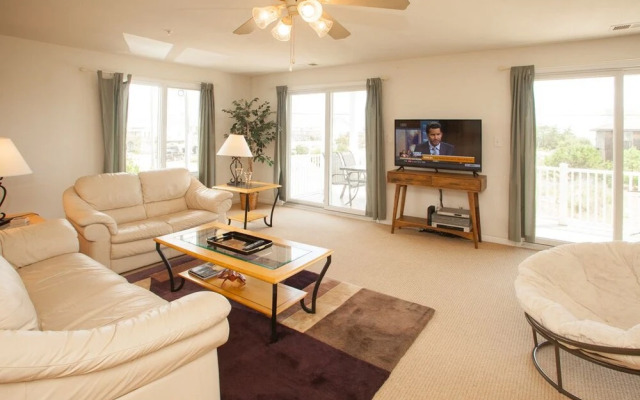 Seaside #A-201, Ocean Getaway by RedAwning