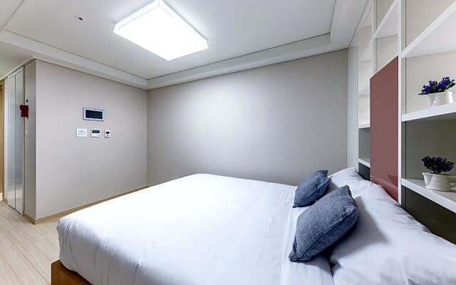 Seogwipo Shinshin Hotel