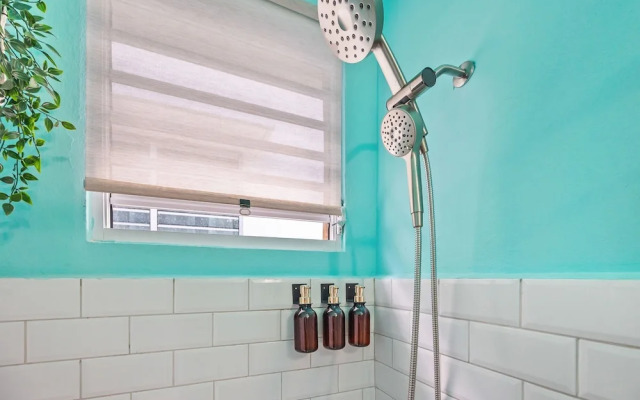 Condado Oasis Beachfront Access Pool