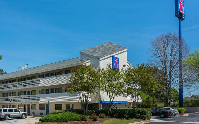 Motel 6 Tucker, GA - Atlanta Northeast