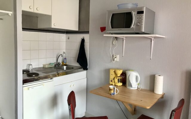 Studio calme proche gare avec parking