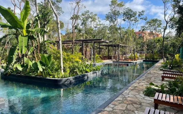 18 Luxury House with pool, 3 BDS,Aldea Savia