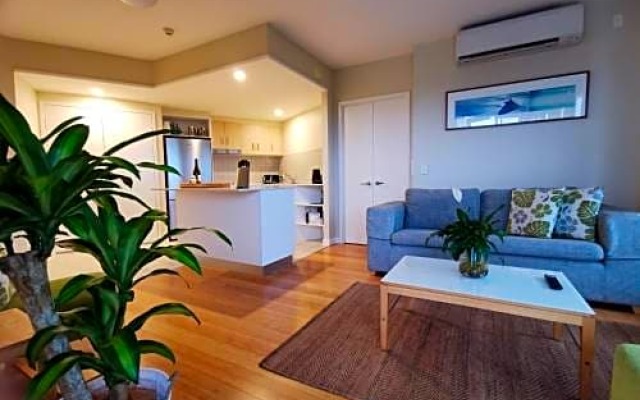 Salt 1brm apartment with Spa bath and Ocean views