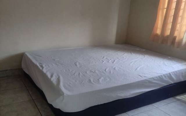 OYO 93836 Budi Residence 1