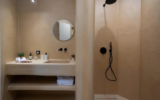 White Orchid Boutique Apartments