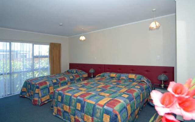 Pania Lodge Motel