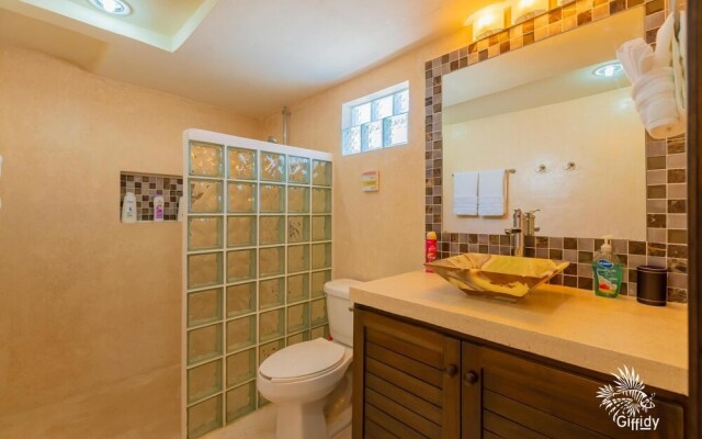 Casa Bongo by Skyrun