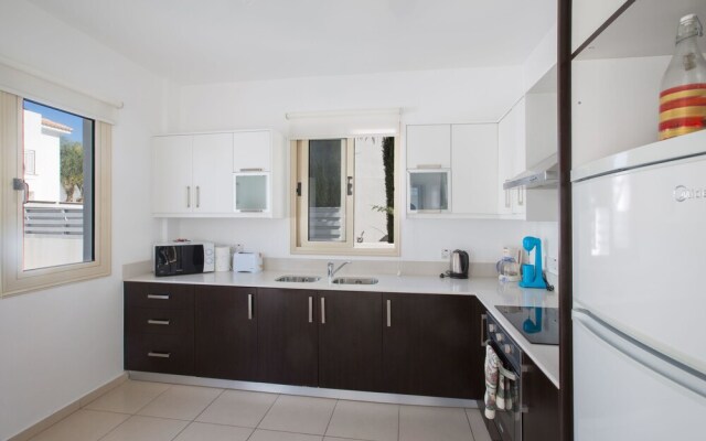 Cyprus Villa Palm 39 Gold