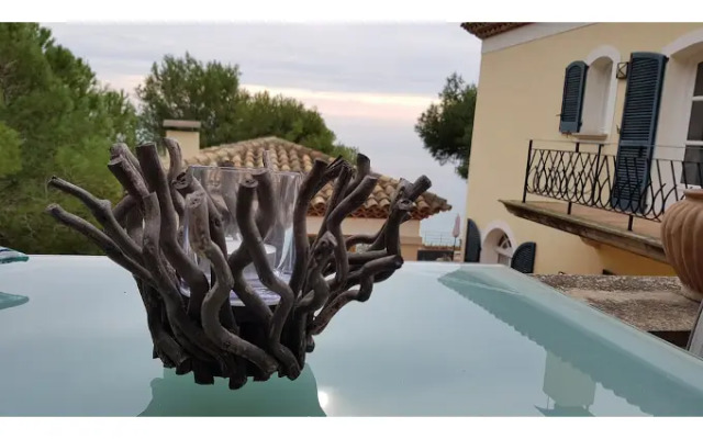 Guest house of Villa Tamarit