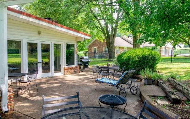 The Saunders Retreat