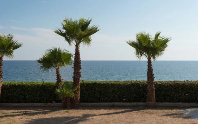 Blu Side Hotel & Residence