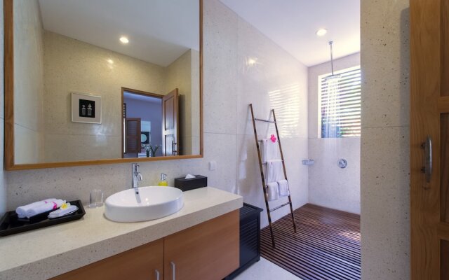 9 Bedrooms 9 Bathrooms-2 Pools Seminyak