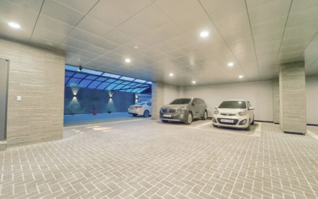 Gimhae Jangyu Hotel 101