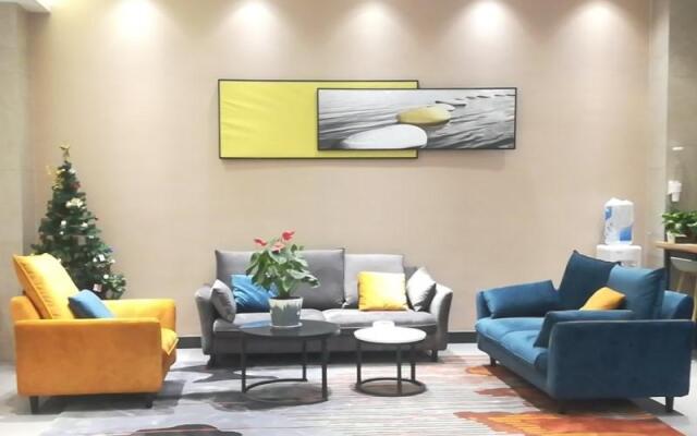 Green Tree Inn Fuyang Funan County Tianzhu Square