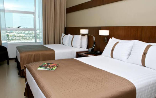 Holiday Inn Guayaquil Airport