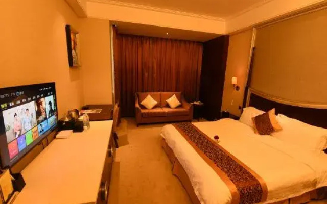 Hejiang Peninsula Hotel