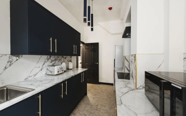 Captivating 2-bed Apartment in Liverpool