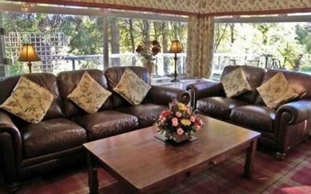 Moorfield House Hotel