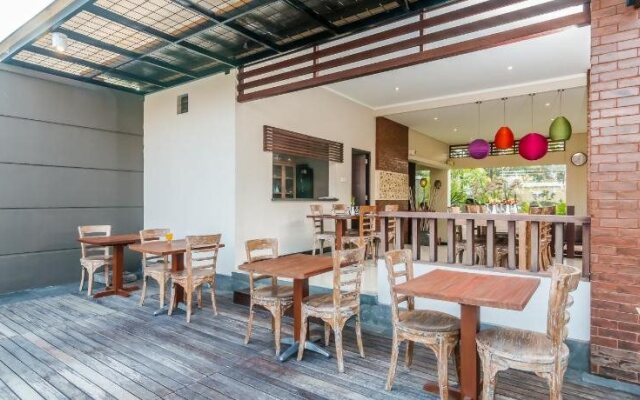 Svarna Suite Seminyak by ZEN Rooms