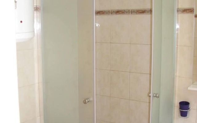 Waterfront Apartment Family Friendly, Ground Level