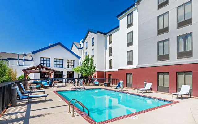 Hampton Inn & Suites Tulsa-Woodland Hills 71st-Memorial