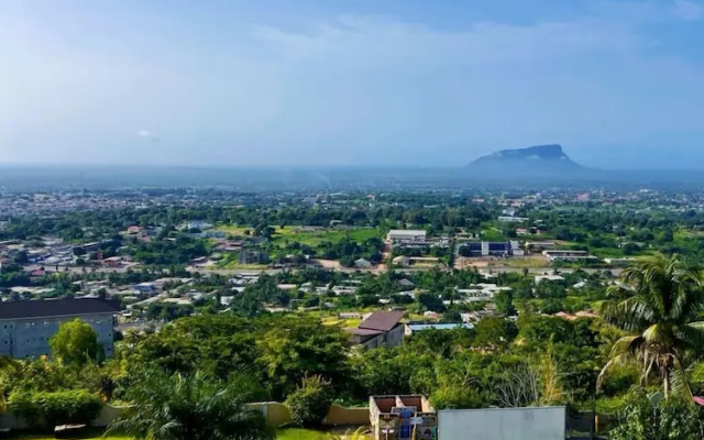 African Hill Hotel & Resort