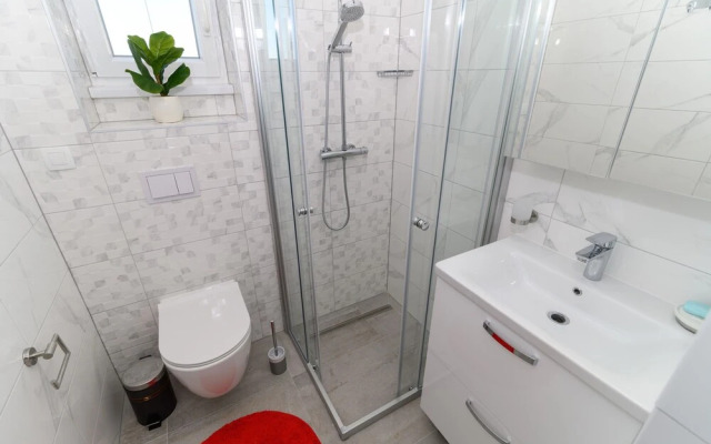 Luxury 90 m2 Apt.w.balcony & Spectacular sea View