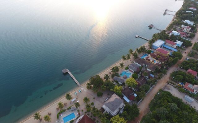 Almond Beach Resort at Jaguar Reef