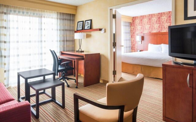 Courtyard by Marriott Des Moines West Clive