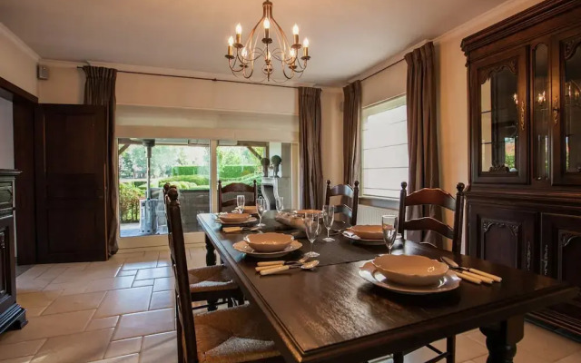 Classy Holiday Home in Aartrijke With Private Swimming Pool