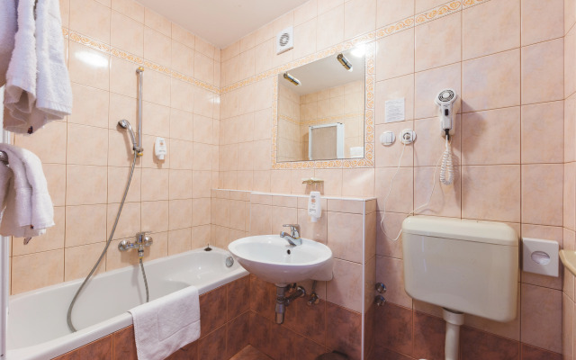 Hotel Ribno