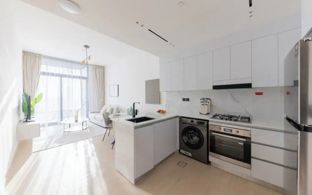 Cozy 1BR in Binghatti Emerald