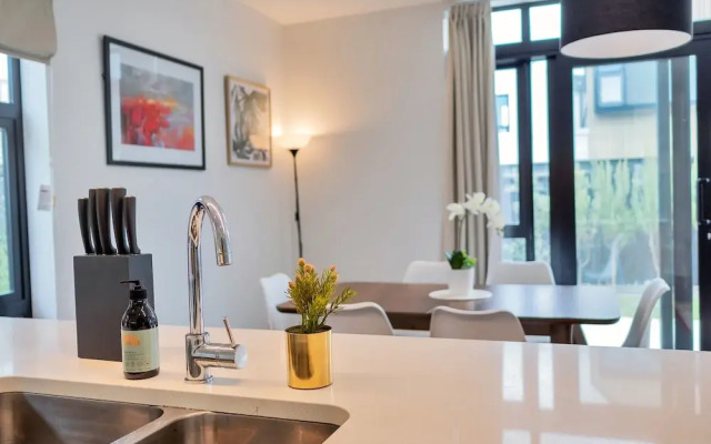 Wonderful Hobsonville Three Bedroom Home