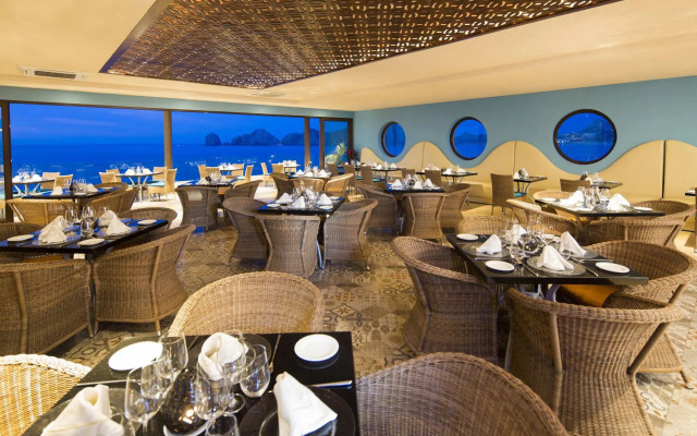 Villa del Arco Residences