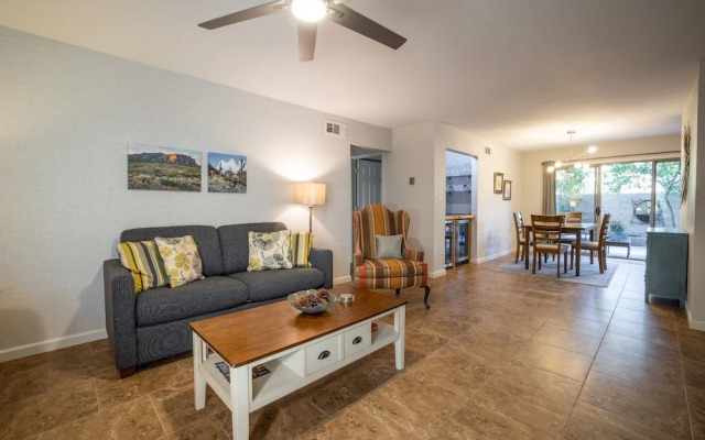 Scottsdale Miller 2 Bedroom Condo by RedAwning