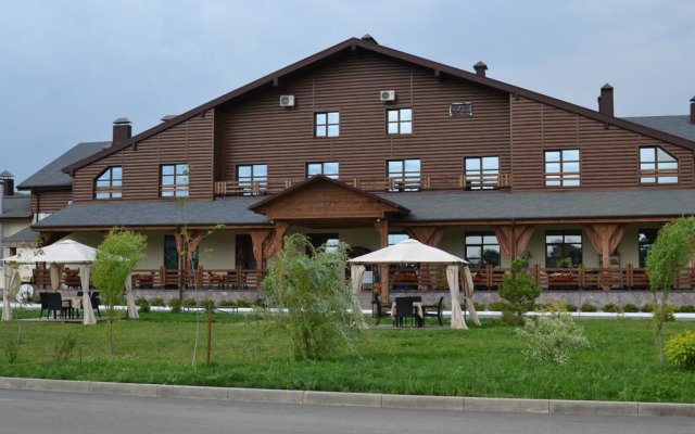 Alpika Hotel