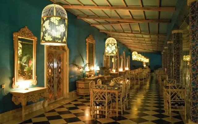 Raj Niwas Palace