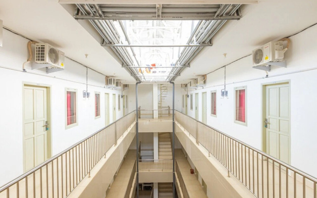 KoolKost Syariah near Universitas Fajar