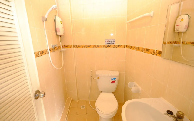 Baan Rim Khong Hotel