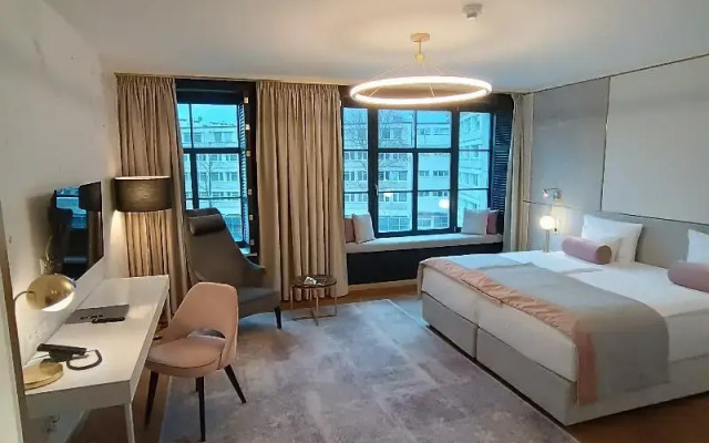 Hotel Ferreus Modern Art Deco