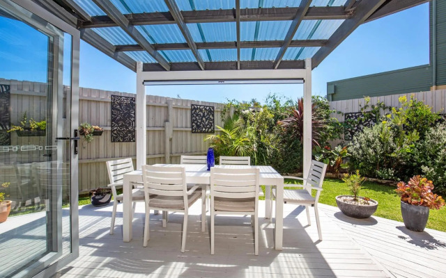 Thalassa I Pet Friendly I 2 Mins Walk to Beach