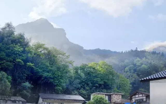 Zhangjiajie Yanqige Inn (Wulingyuan Branch)