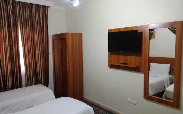 Luluat Al Sharq Hotel